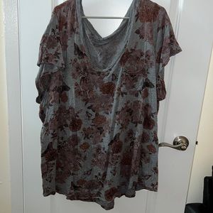 Torrid classic fit tee with pocket